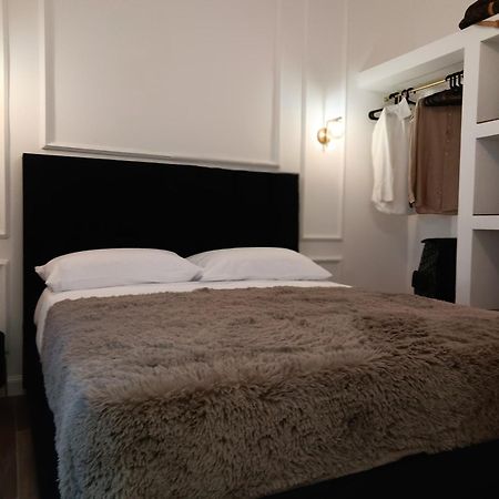La Maison Di Luche' Lejlighed Napoli Eksteriør billede